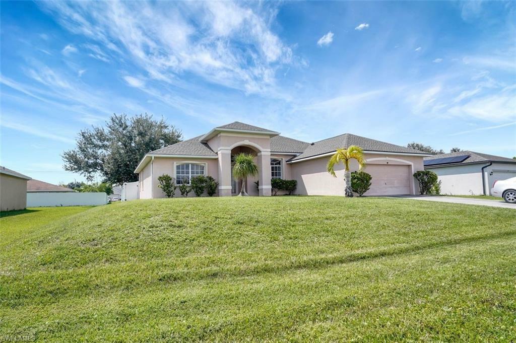 Property Photo:  1718 SW 2nd Ave  FL 33991 