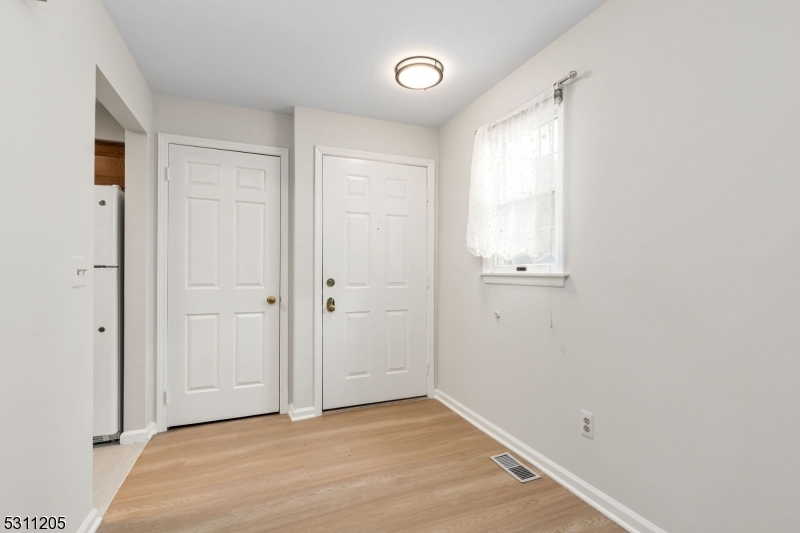 Property Photo:  113 Smithfield Ct  NJ 07920 