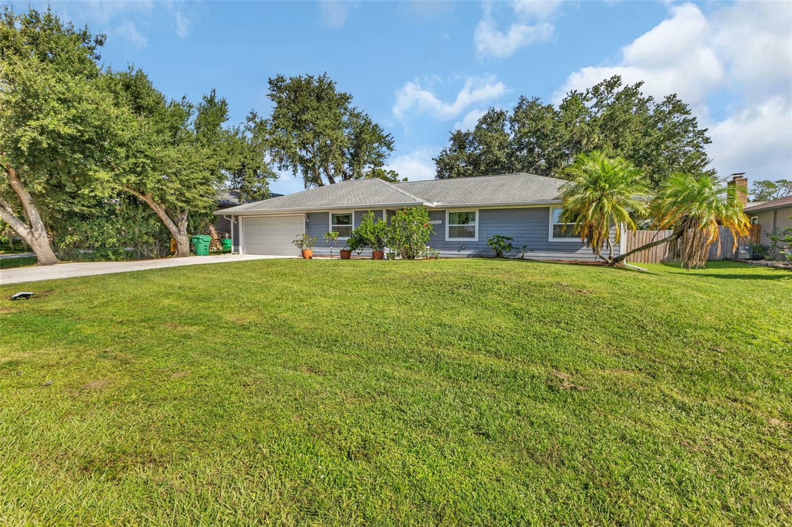 Property Photo:  21262 Coachman Avenue  FL 33952 