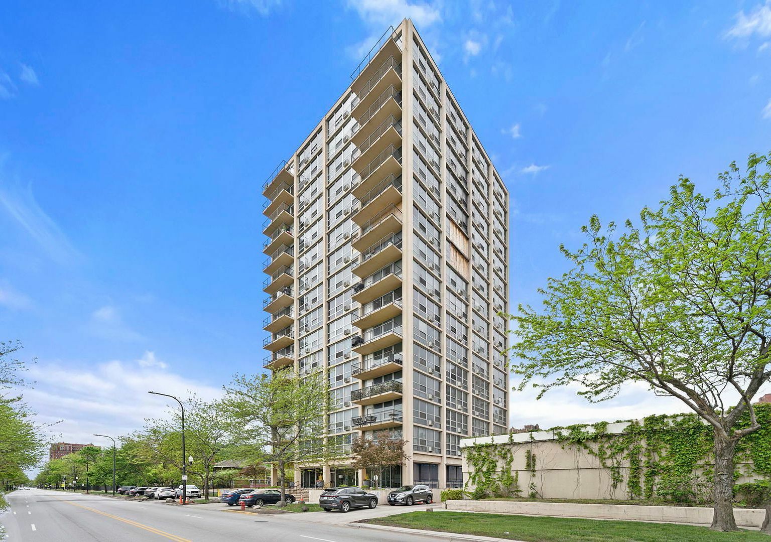 Property Photo:  6730 S South Shore Drive 604  IL 60649 