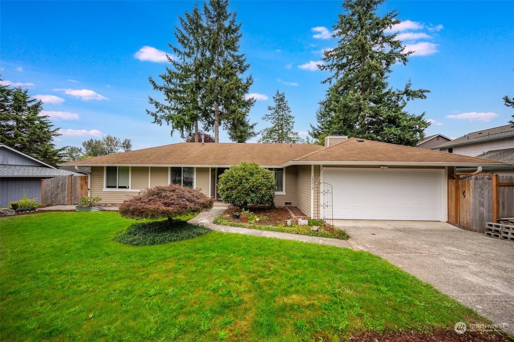 Property Photo:  13019 SE 259th Place  WA 98030 