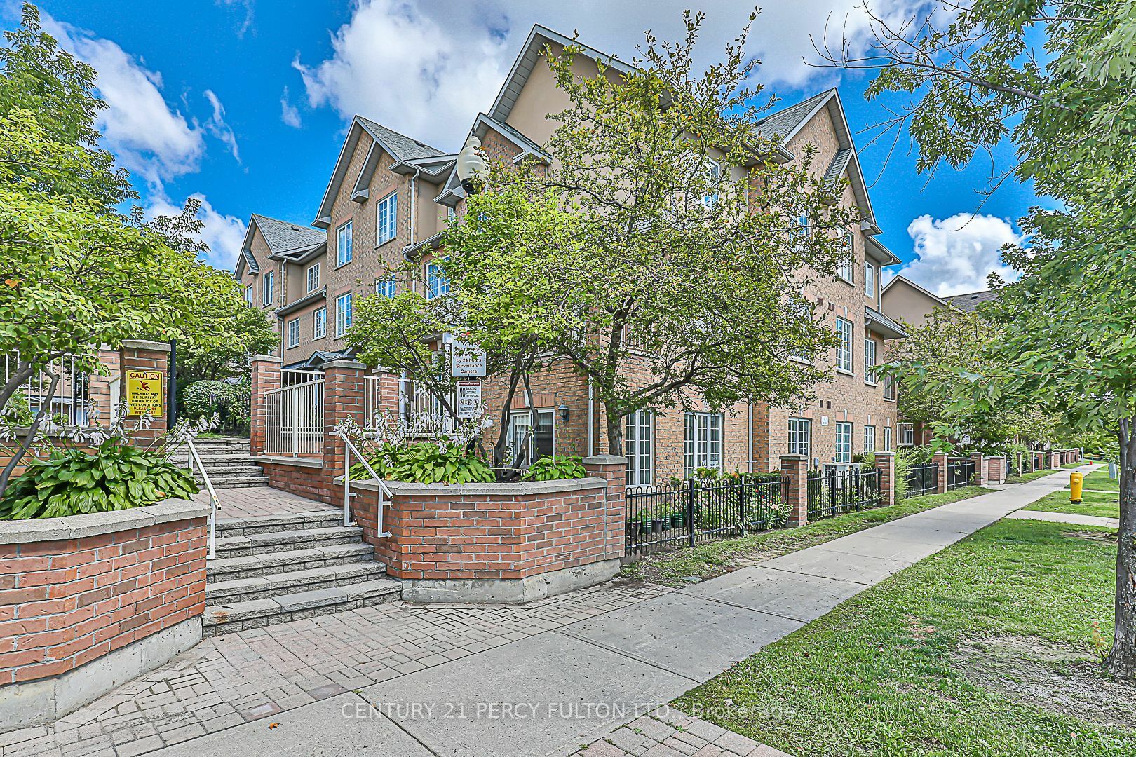 12 Cox Blvd 1  Markham ON L3R 4G2 photo