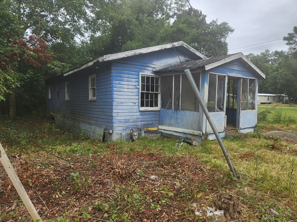 Property Photo:  439 SE Cherry Street  GA 39842 