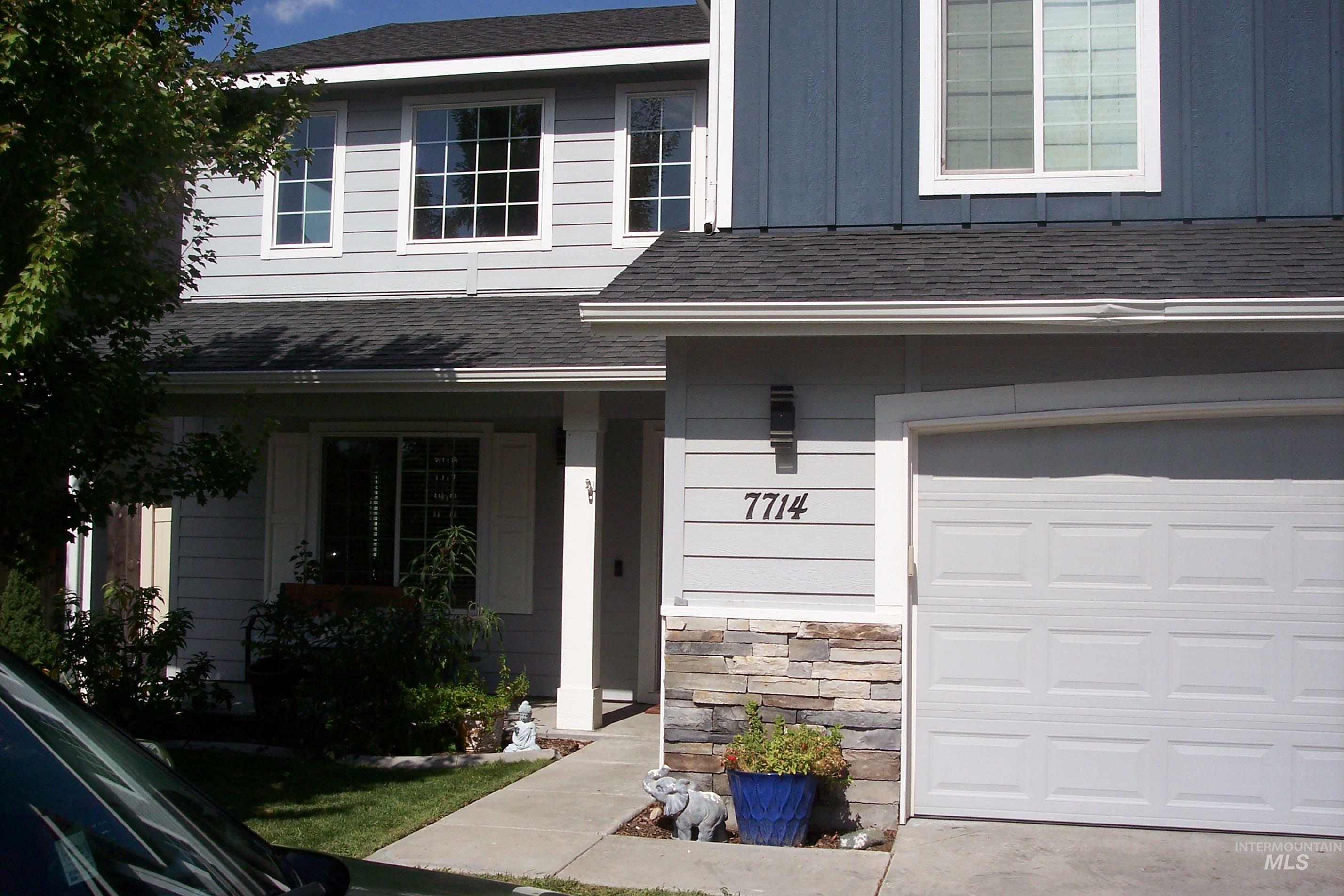 Property Photo:  7714 Robson Street  ID 83714 