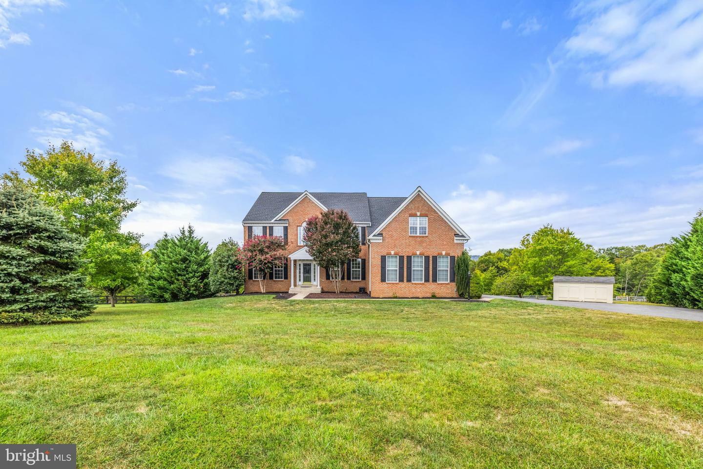 Property Photo: 14380 Dowden Downs Drive VA 20169