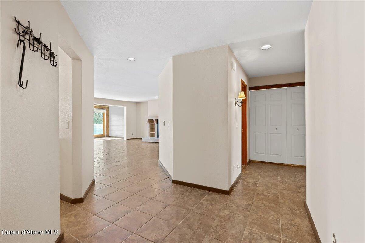 Property Photo:  212 E 1st Ave #3  ID 83854 