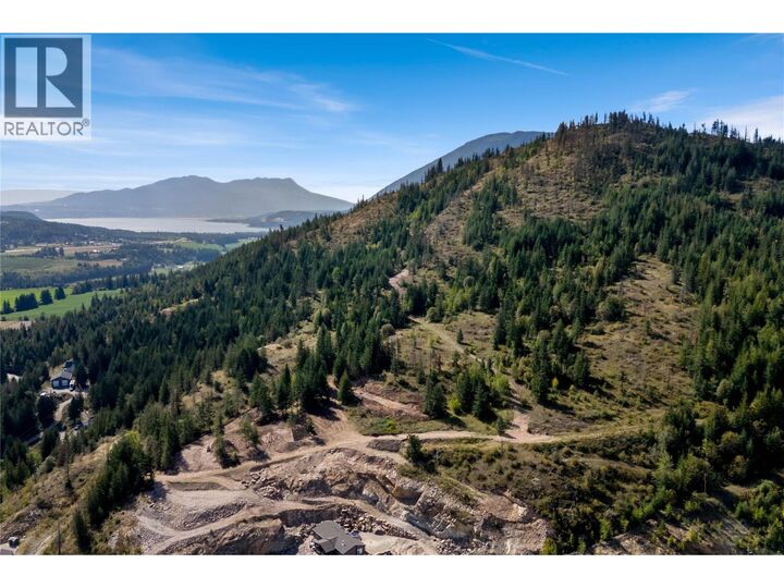 Photo de la propriété:  1885 Tappen Notch Hill Road 86  BC V0E 2X0 