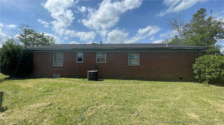 Property Photo:  808 Bronco Lane  NC 28303 