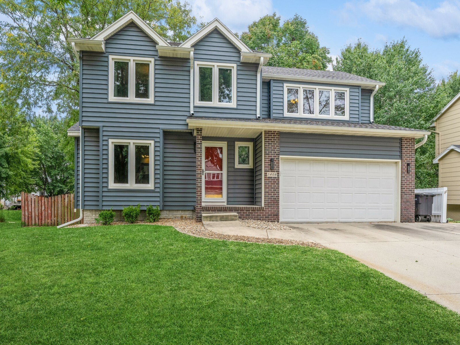 Property Photo:  3408 Valley View Drive  IA 50265 