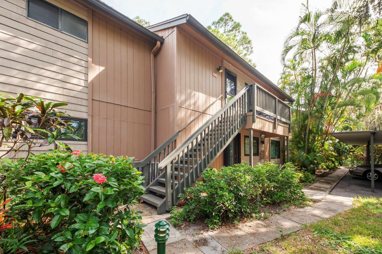 Property Photo:  1700 Glenhouse Drive 406  FL 34231 