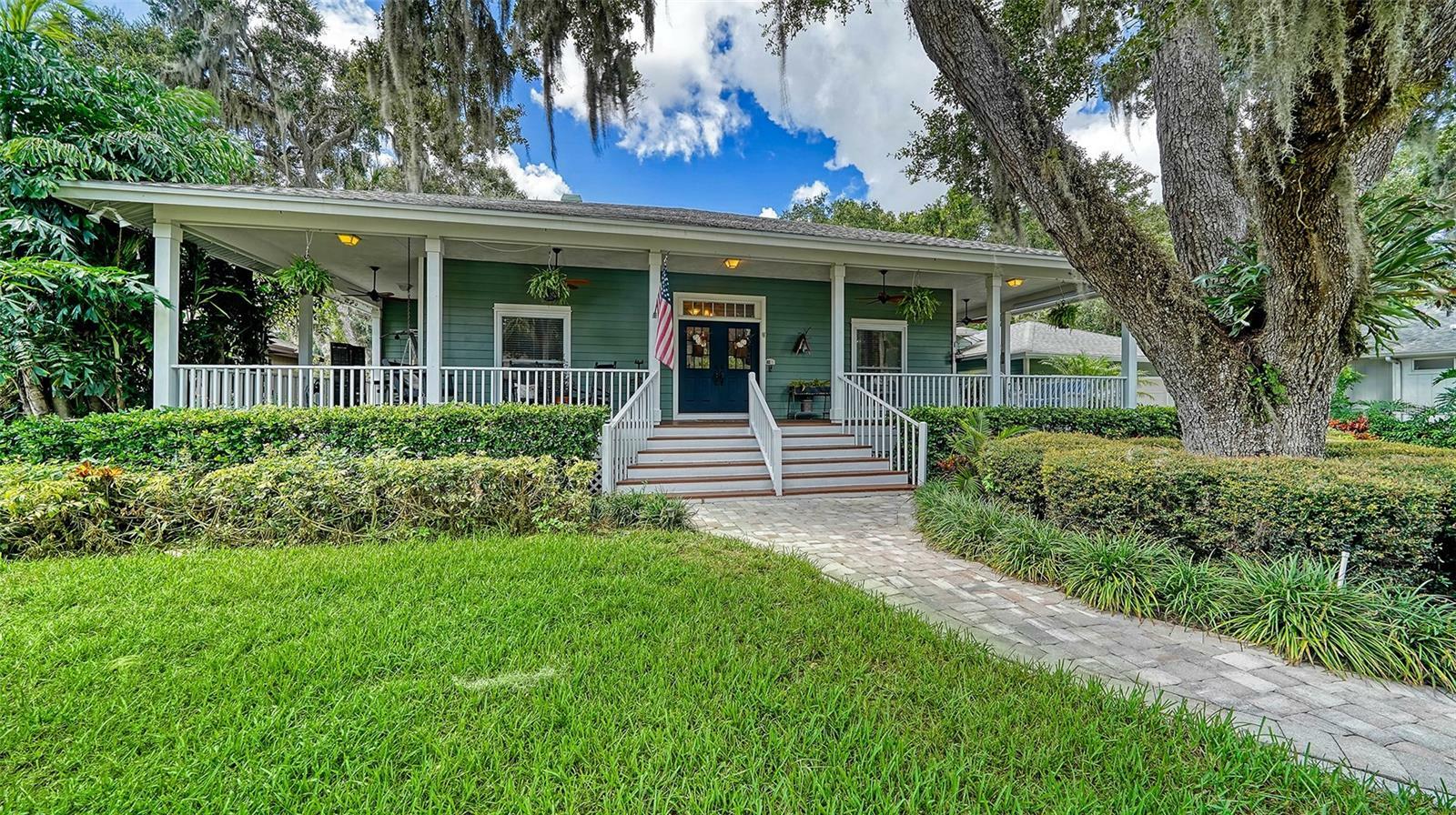 Property Photo:  4726 E Trails Drive  FL 34232 