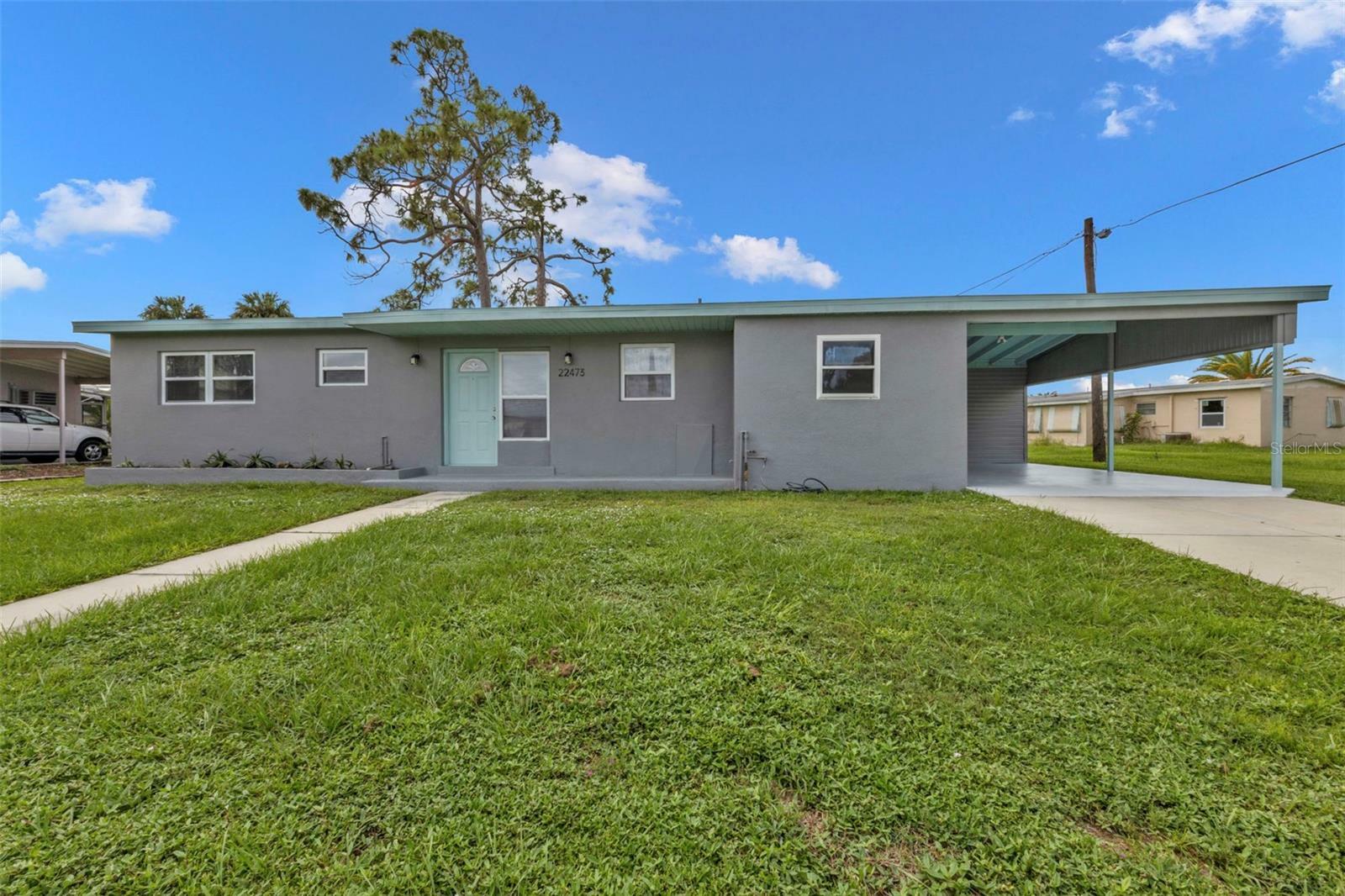 Property Photo:  22473 Hernando Avenue  FL 33952 