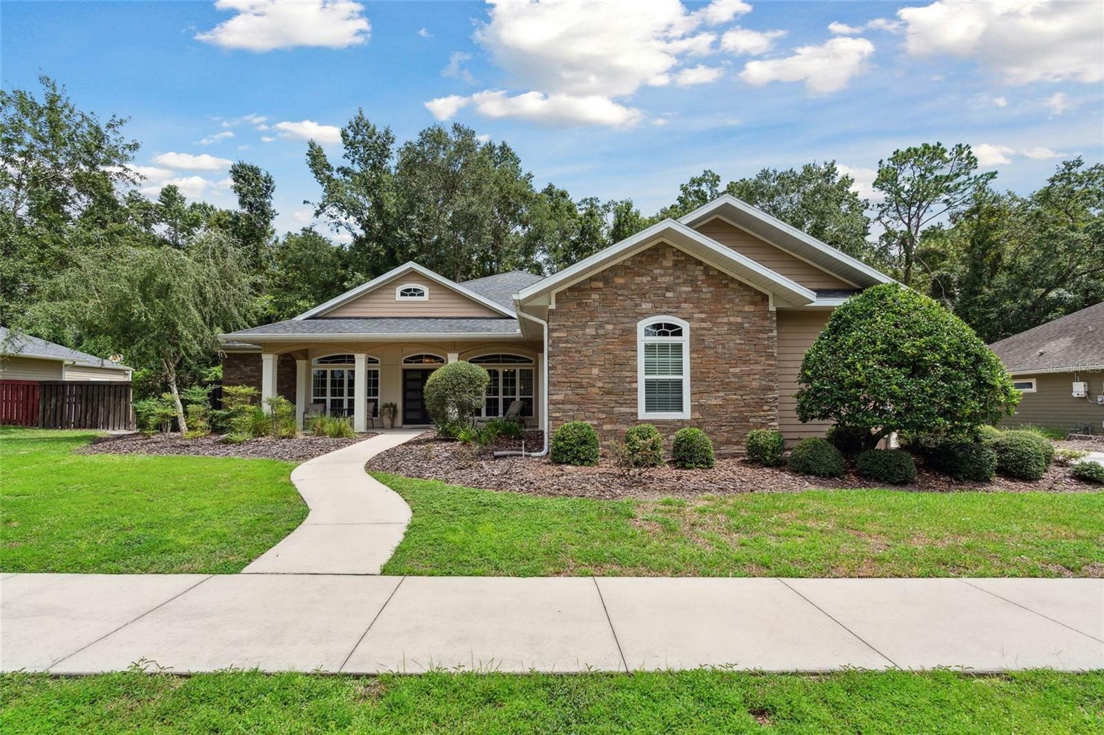 Property Photo: 155 SW 118th Terrace FL 32607