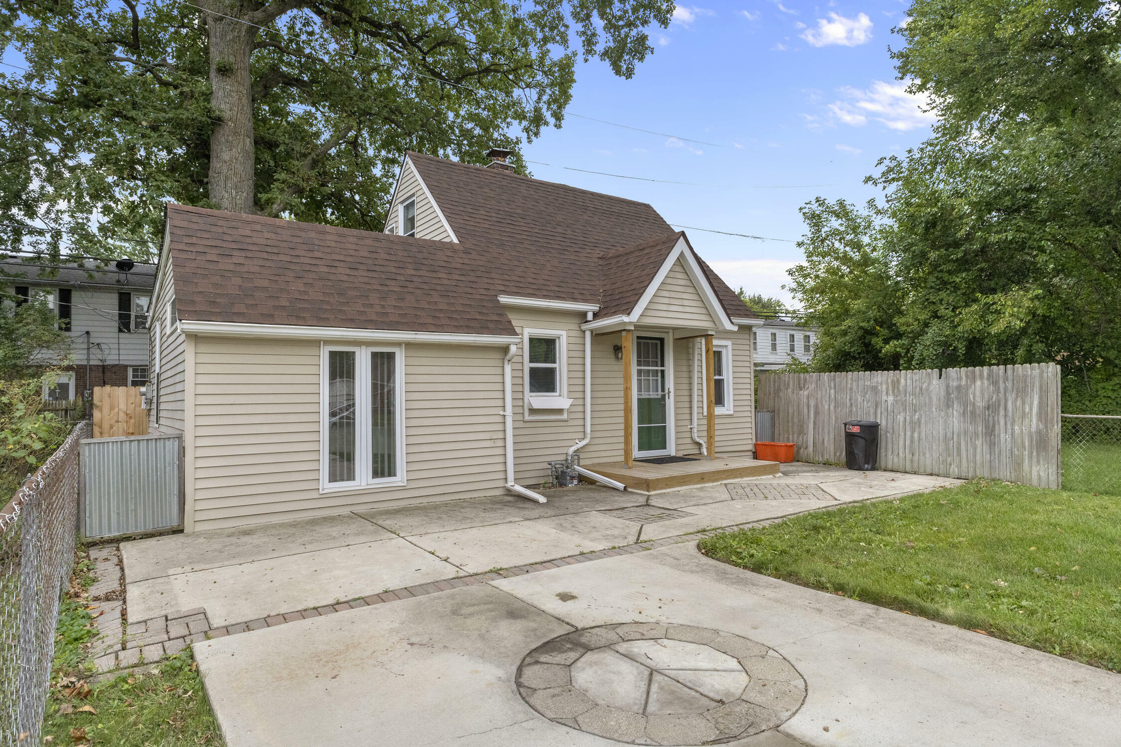 Property Photo:  20380 Hollywood Street  MI 48225 