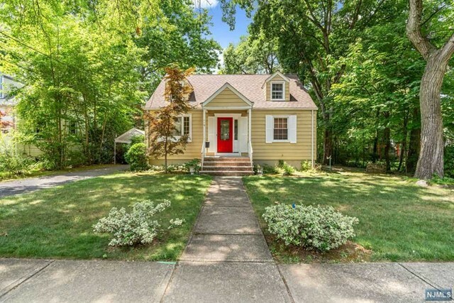 Property Photo:  119 Holland Avenue  NJ 07646 