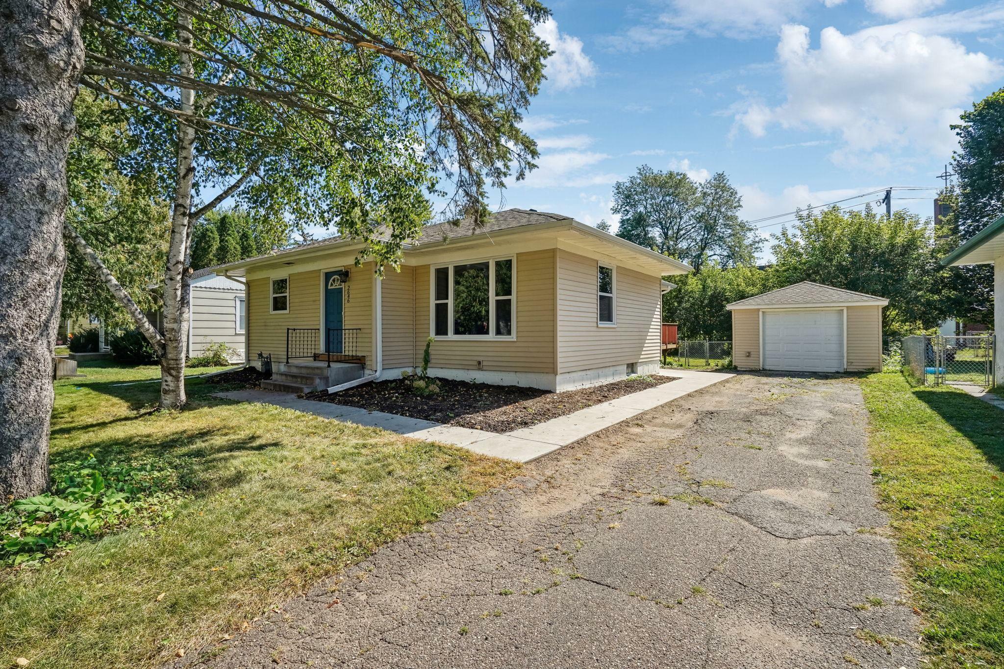 Property Photo:  2646 15th Avenue E  MN 55109 