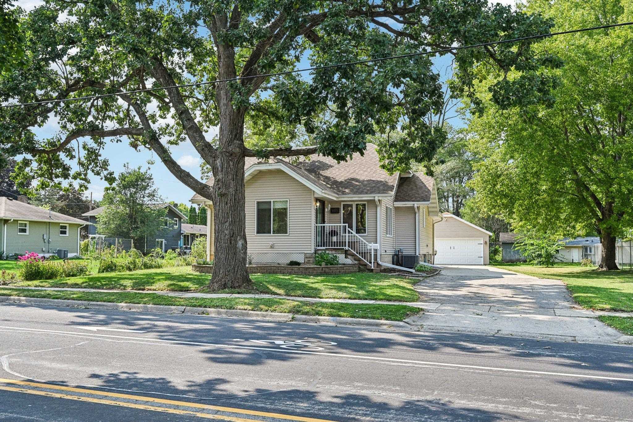 Property Photo:  616 N Page Street  WI 53589 