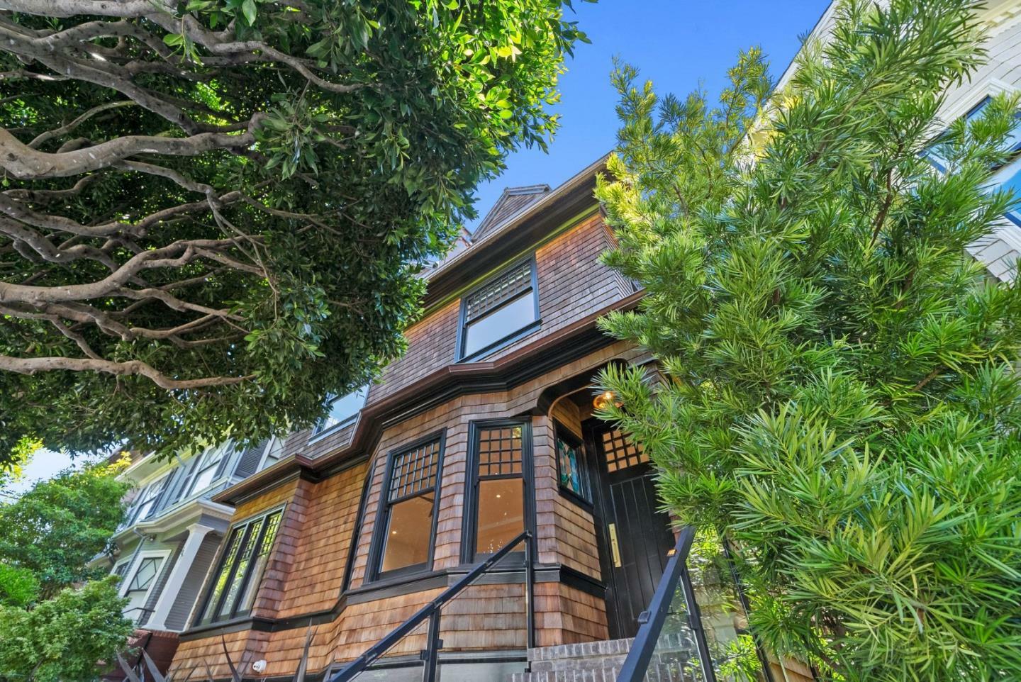Property Photo: 2853 Broderick Street CA 94123