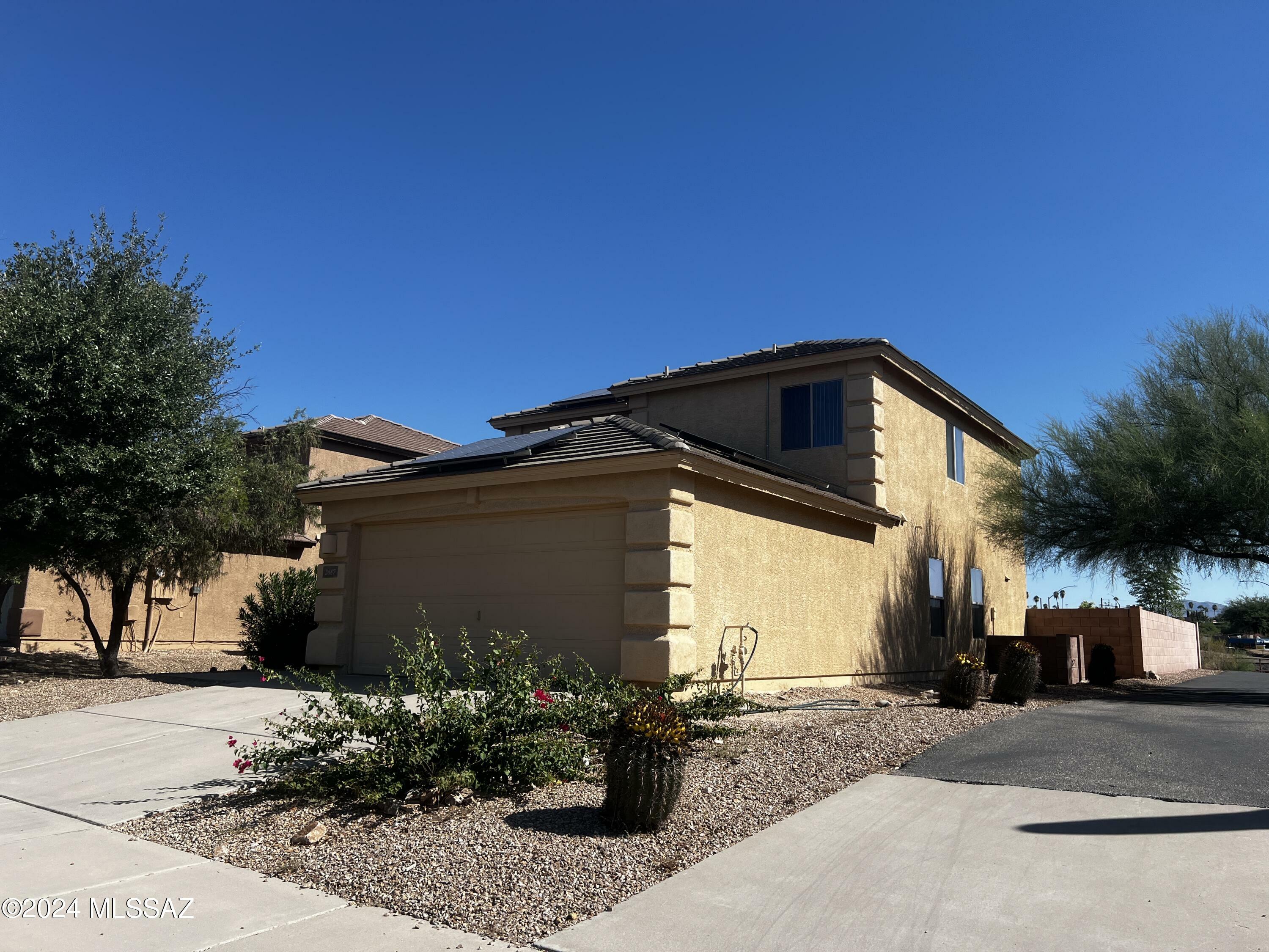 Property Photo:  2687 S Pantano Edge Drive  AZ 85730 