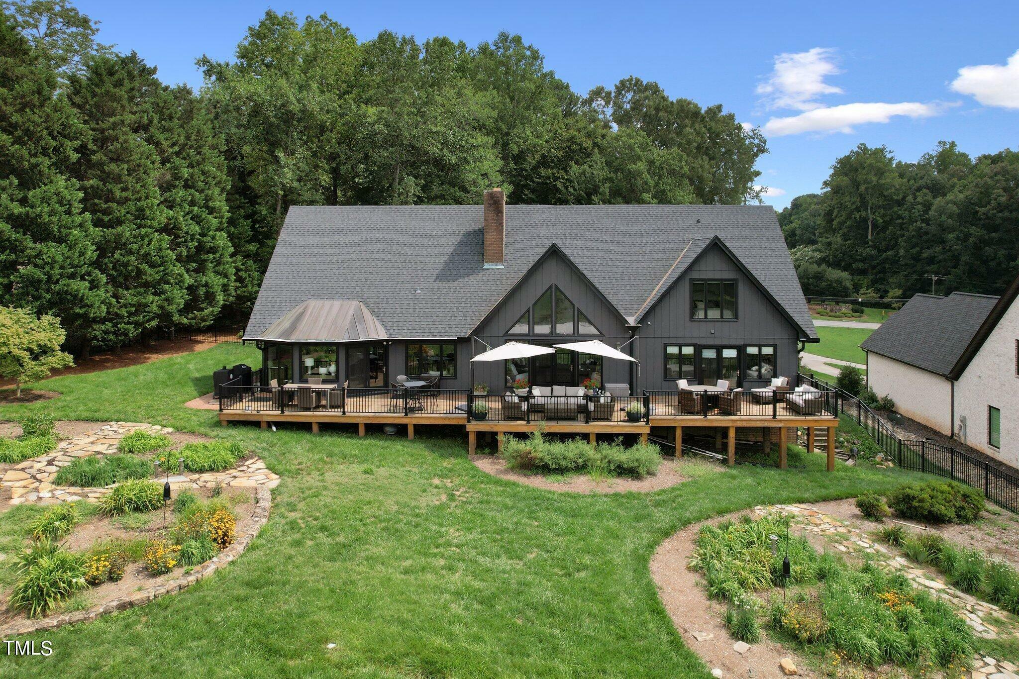 Property Photo: 5302 Rockingham Road E NC 27407
