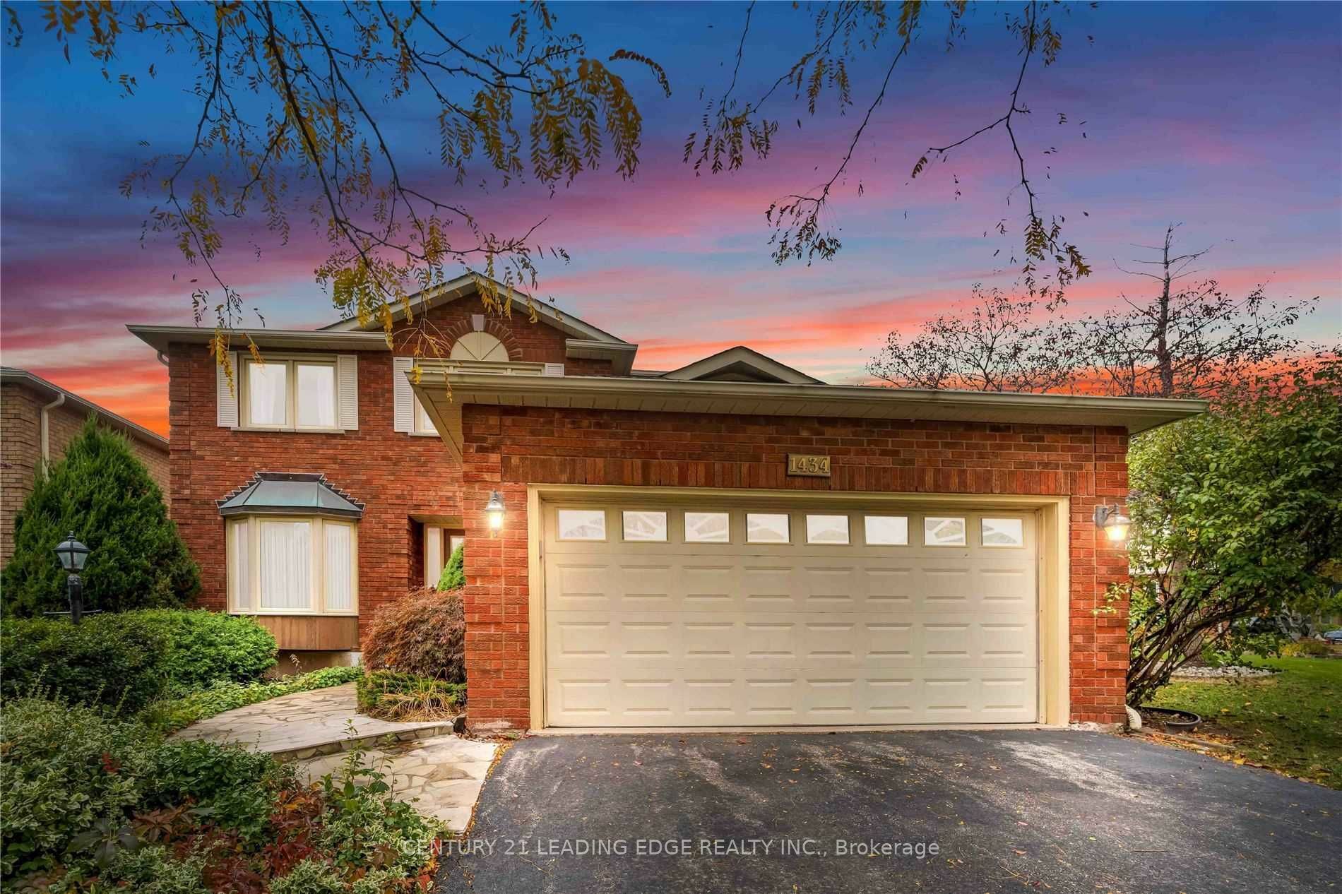 1434 Wakehurst Cres  Oakville ON L6J 6T4 photo