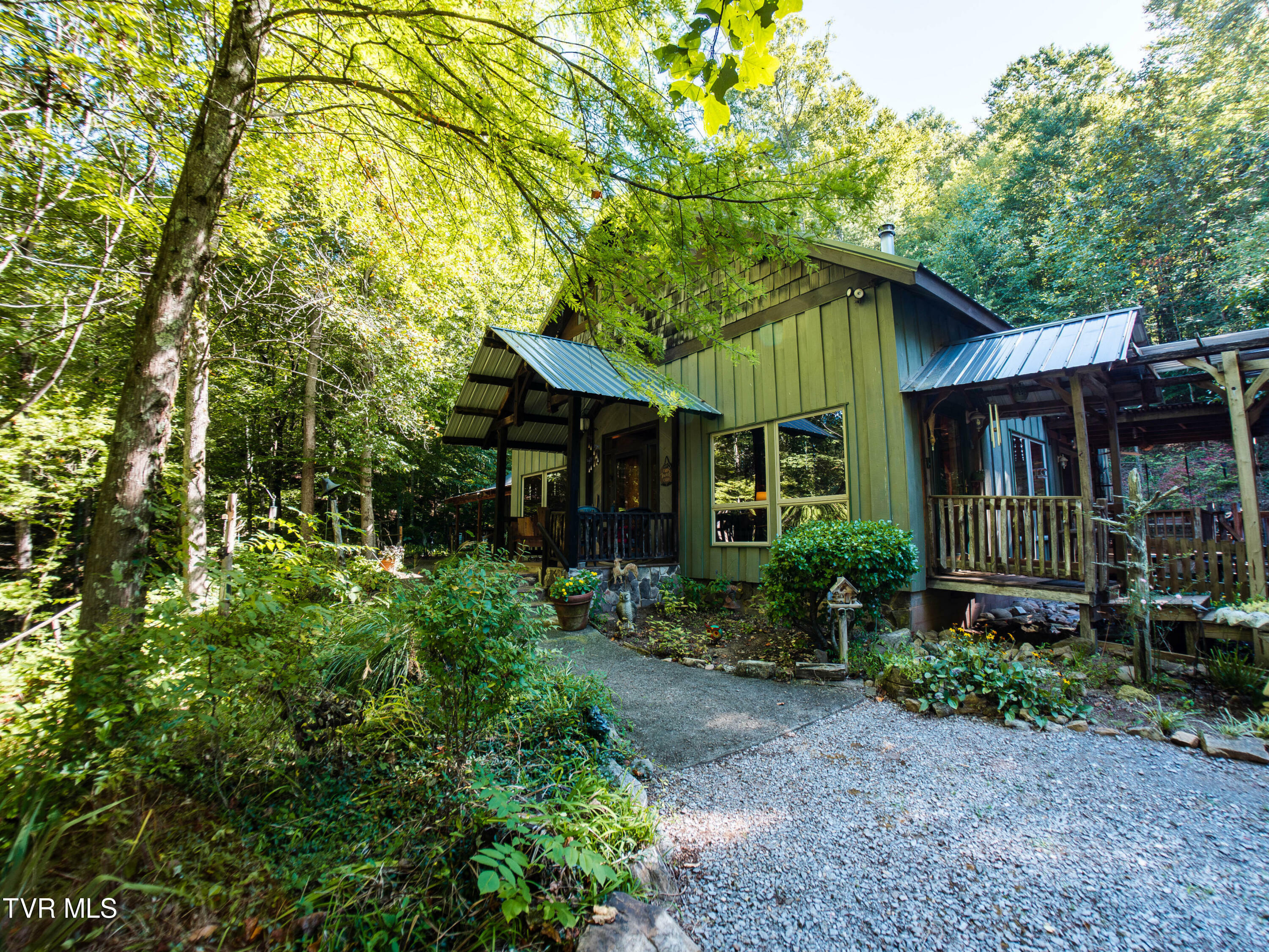 Property Photo:  1736 War Valley Road  TN 37857 