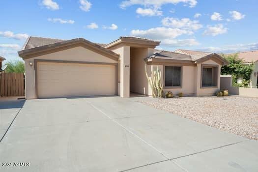 Property Photo:  560 S Lincoln Street  AZ 85390 