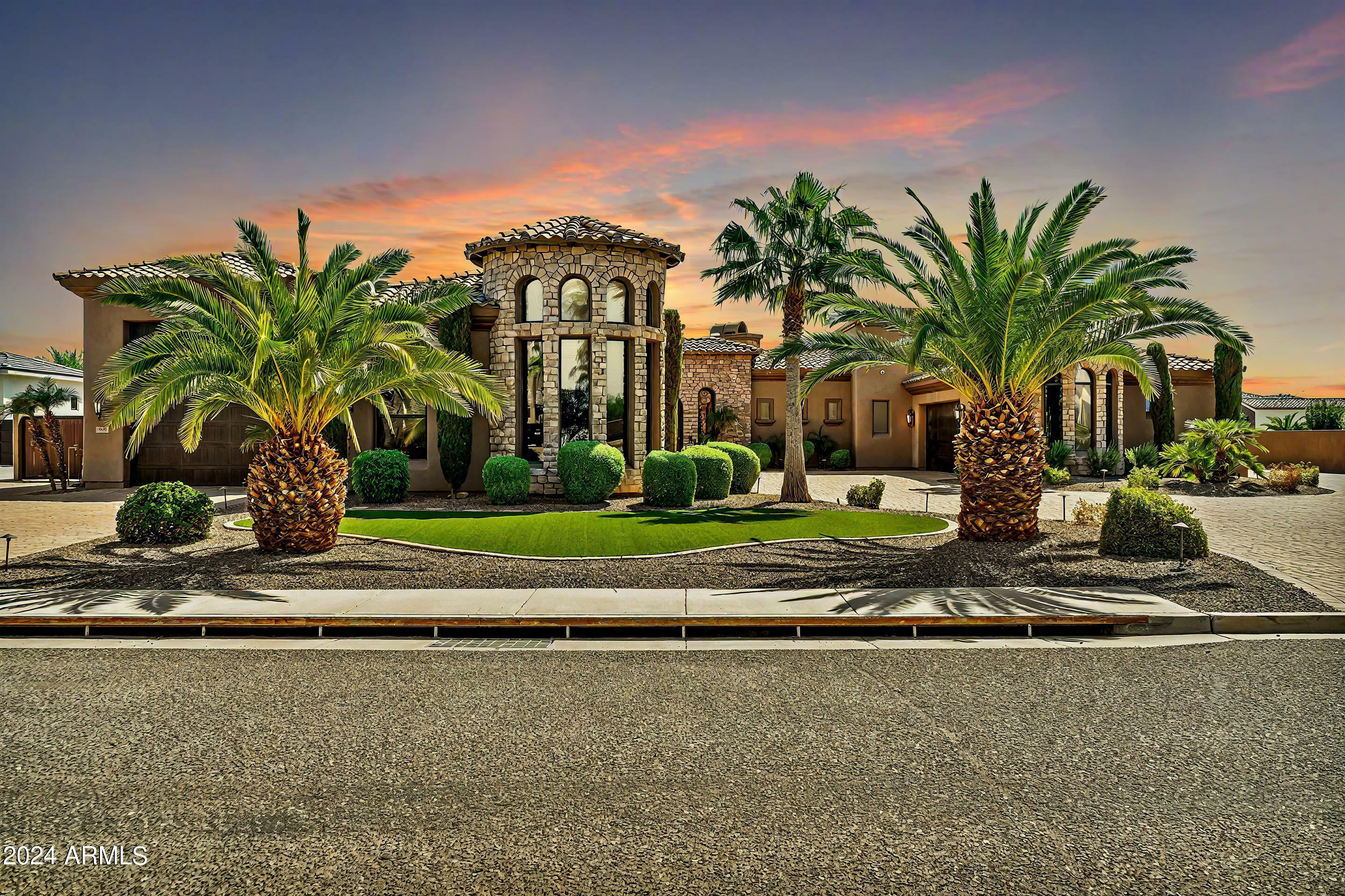 Property Photo: 9853 W Jj Ranch Road AZ 85383