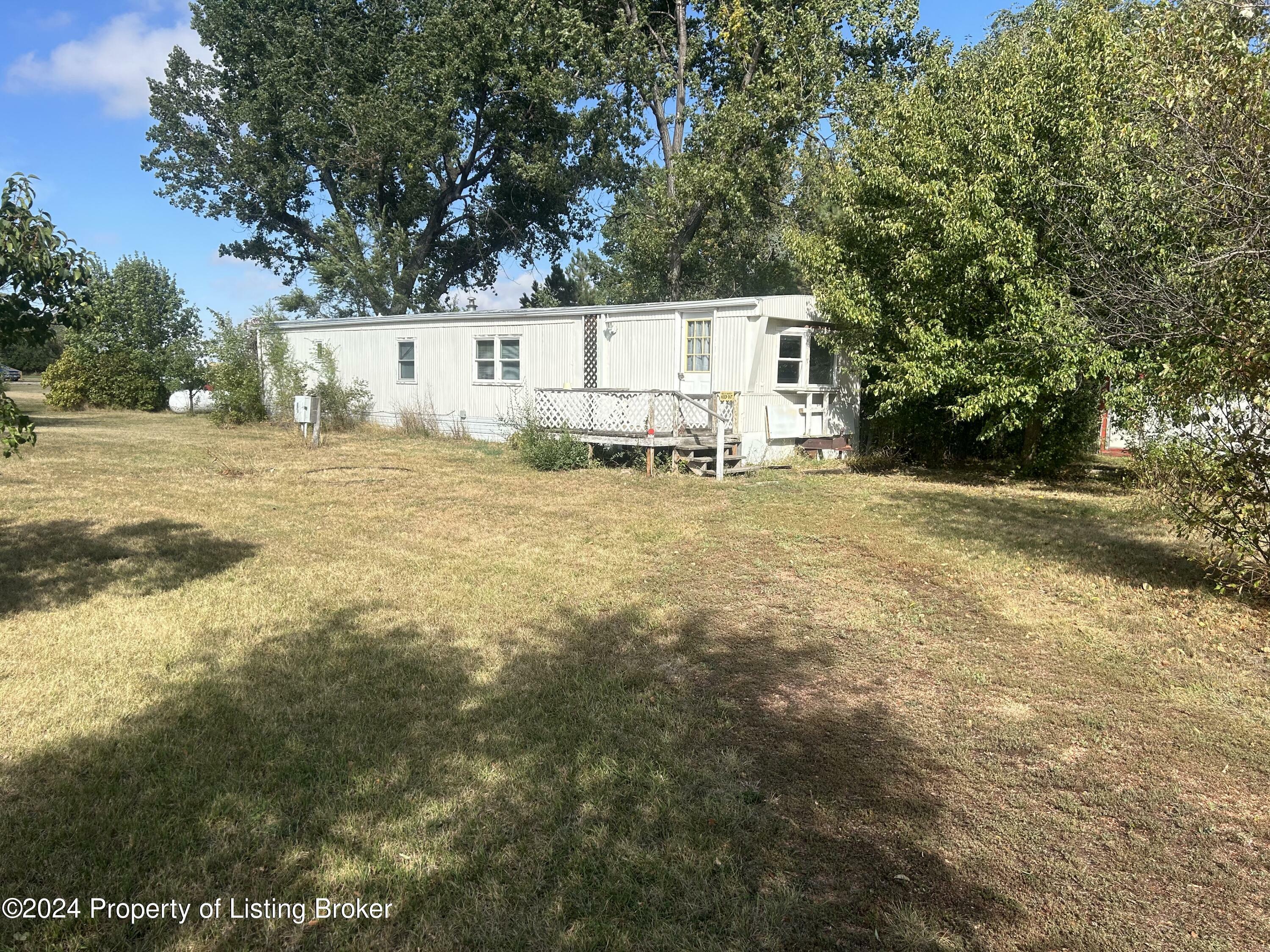 Property Photo:  109 1st Street W  ND 58620 