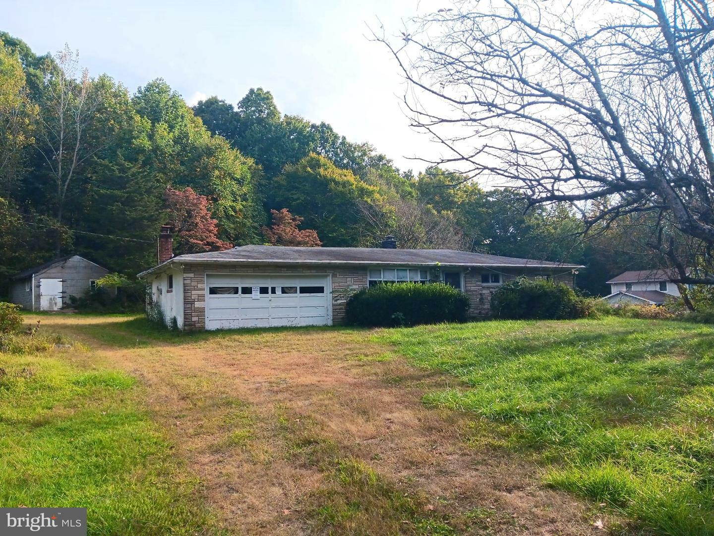 Property Photo:  4363 Axe Handle Road  PA 18951 