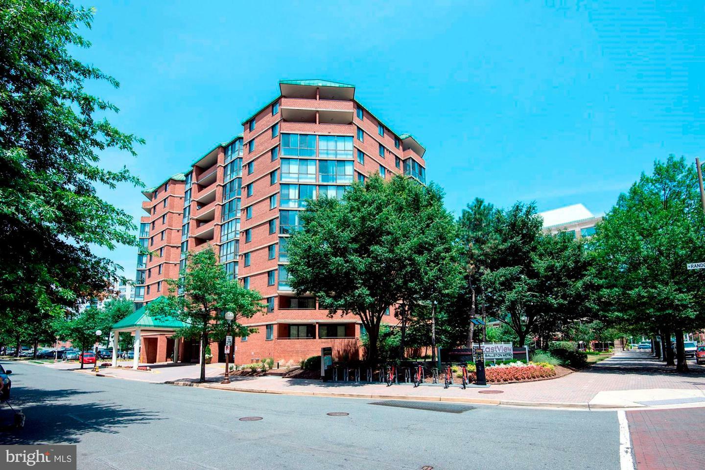 Property Photo:  1001 N Randolph Street 301  VA 22201 