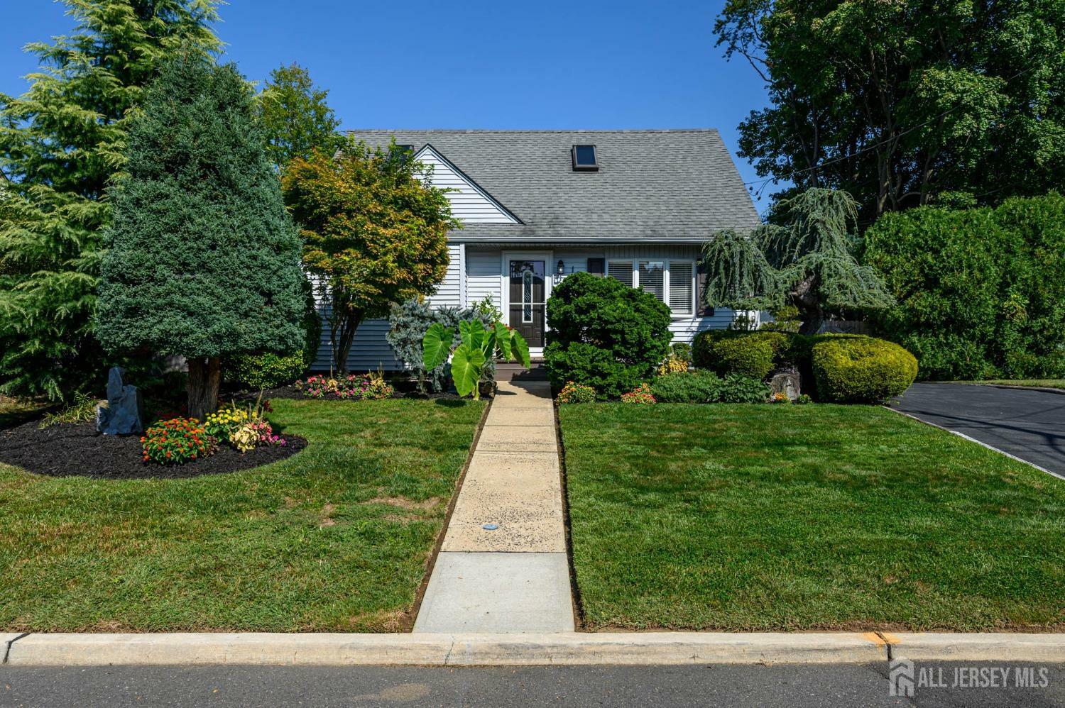 Property Photo:  12 Stuart Drive  NJ 08816 