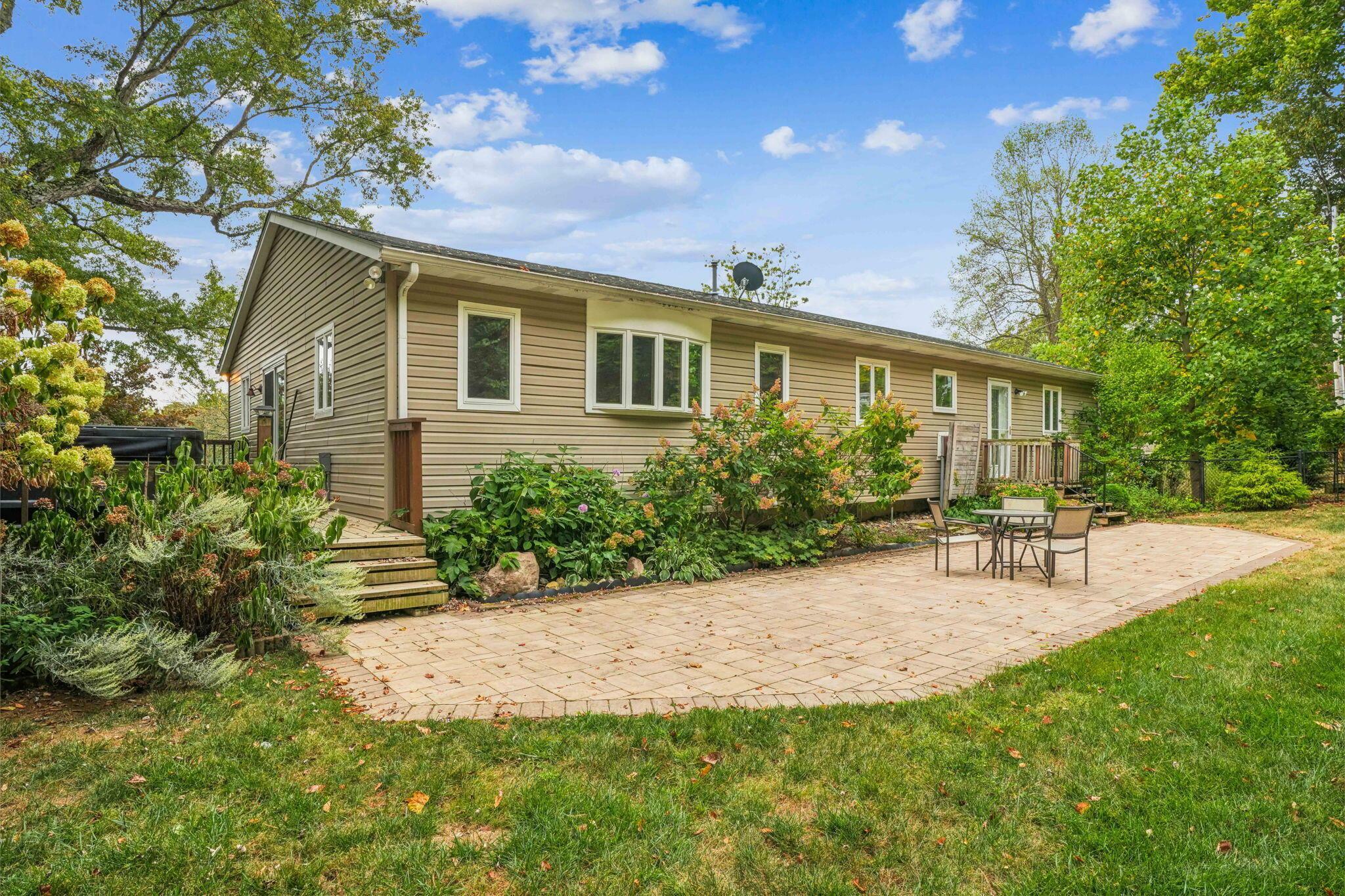 Property Photo:  2047 Cambria Mill Road  OH 43023 