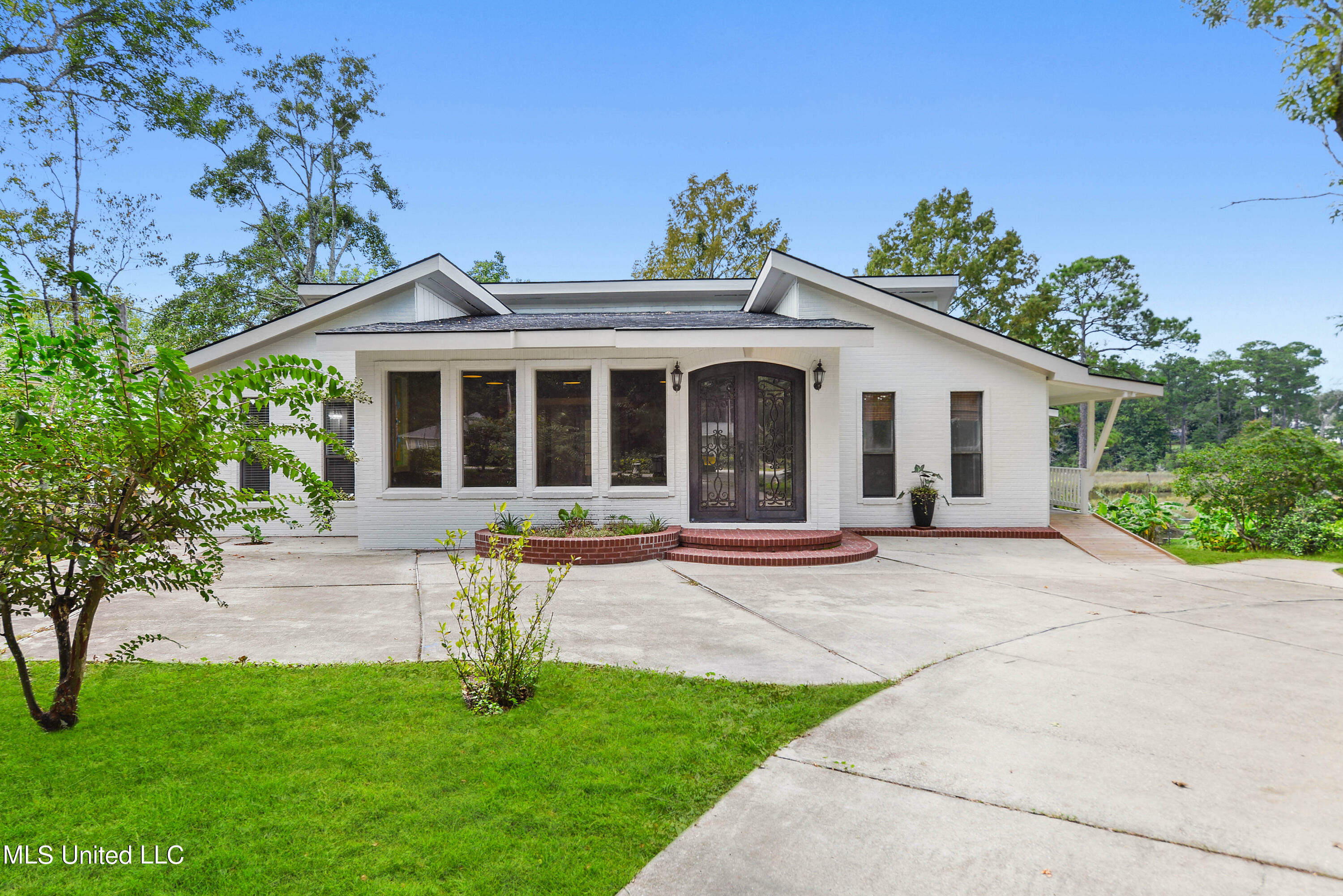 Property Photo:  9312 Ridgeview Drive  MS 39564 