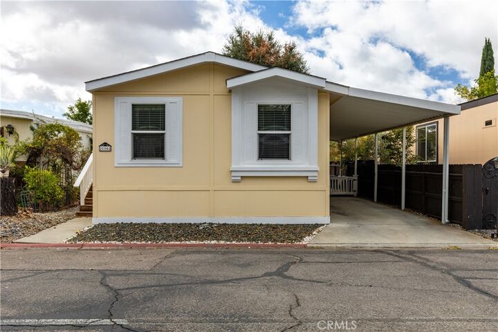 Property Photo:  116 Via Robles 116  CA 93446 