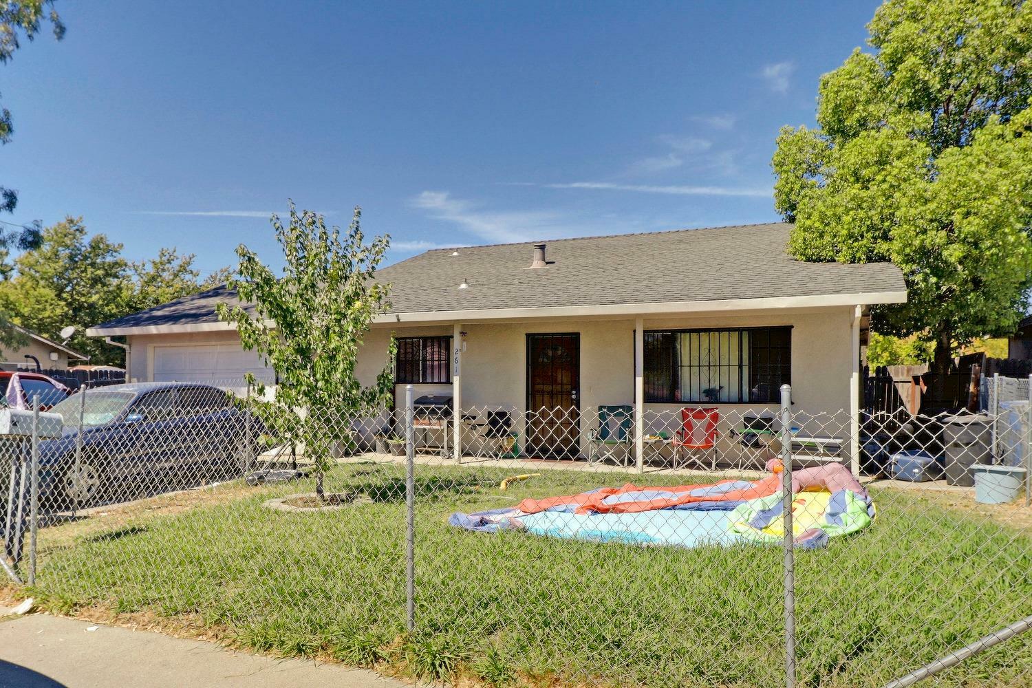 2615 Edinger Avenue  Sacramento CA 95822 photo