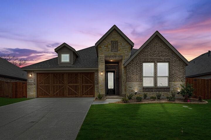 Property Photo: 1305 Wrenwood Court TX 75154