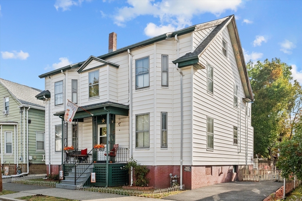 Property Photo:  41 Grove Street  MA 01902 