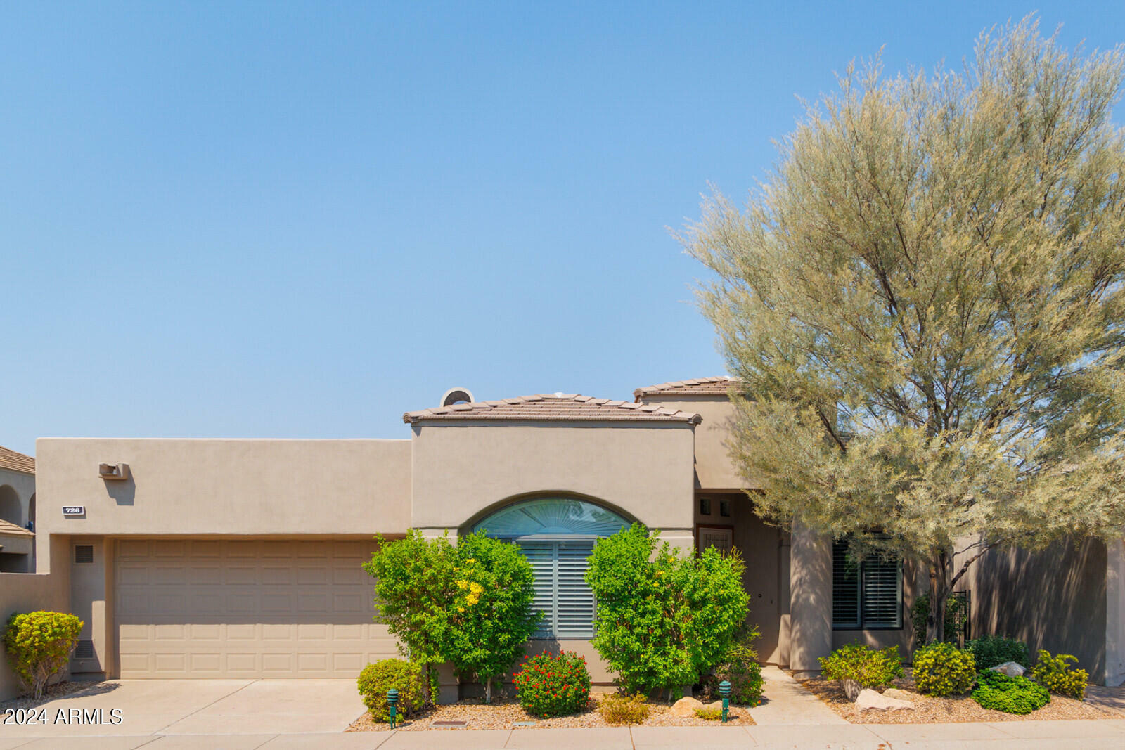 Property Photo:  726 W Townley Avenue  AZ 85021 