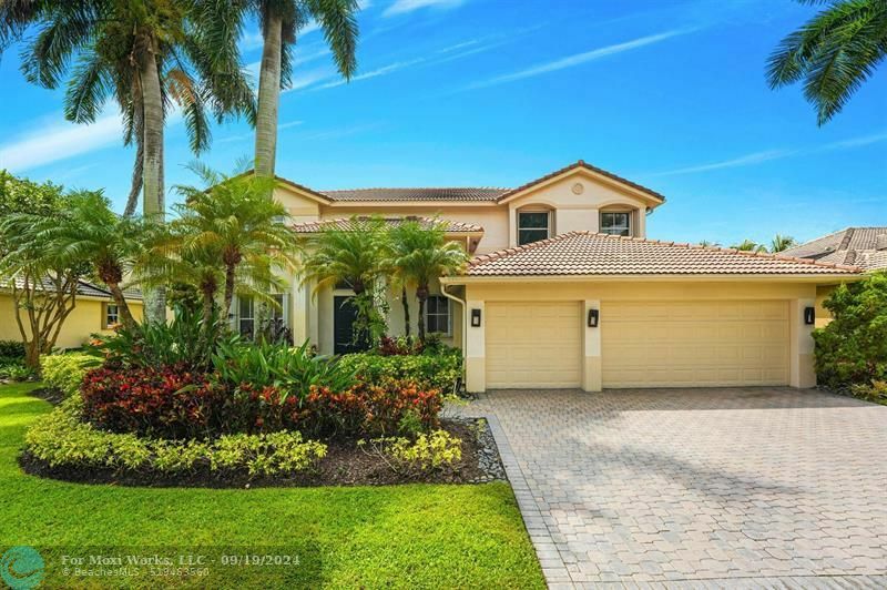 Property Photo:  1642 Victoria Pointe Cir  FL 33327 