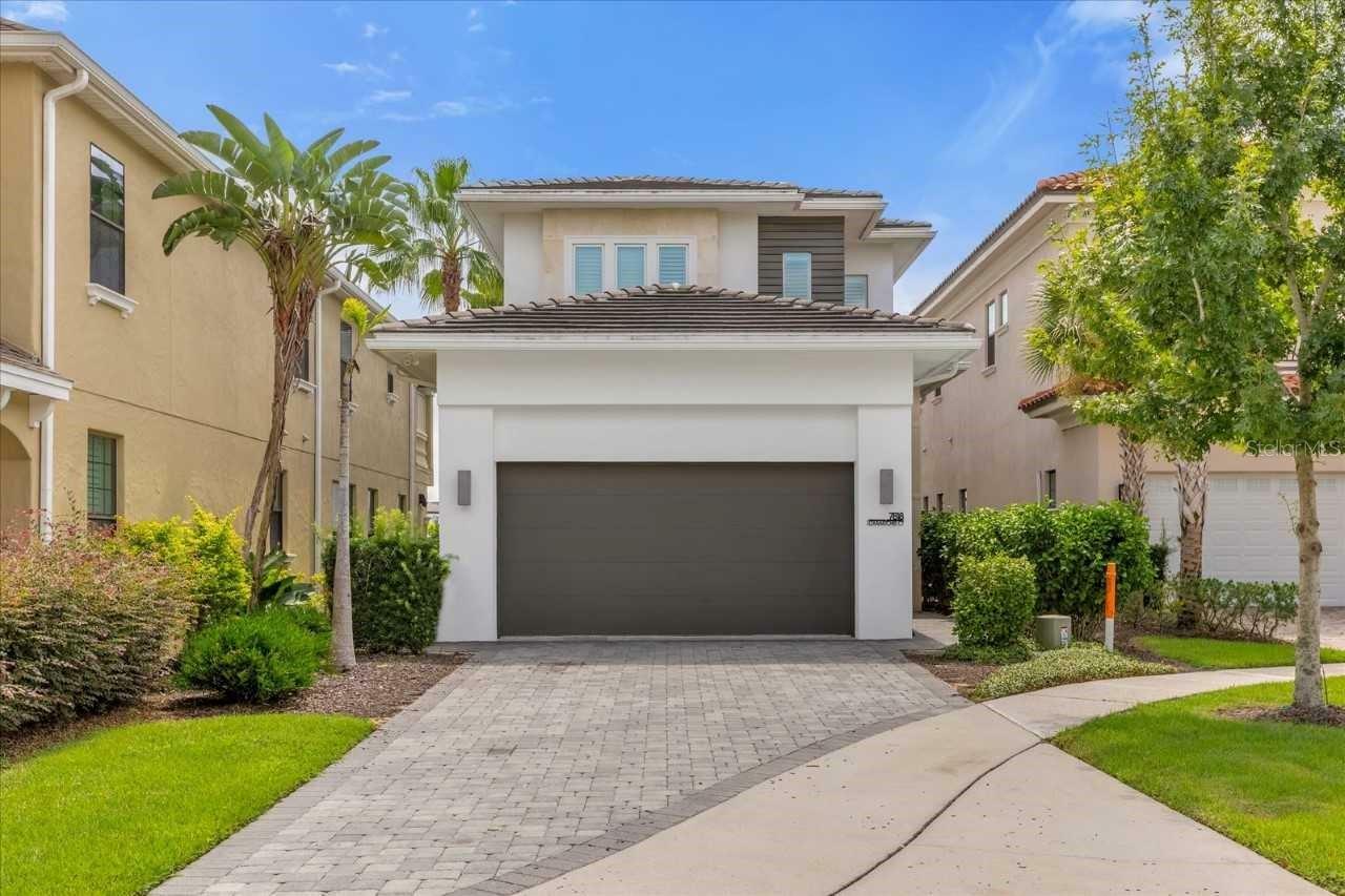 Property Photo:  7818 Loxahatchee Court  FL 34747 