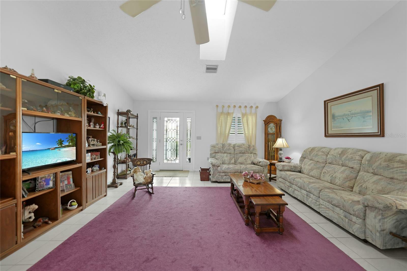 Property Photo:  1101 Covey Circle  FL 34293 