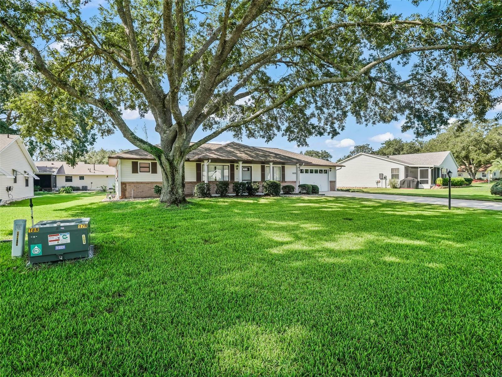 Property Photo:  2301 Bonnie View Court  FL 34788 