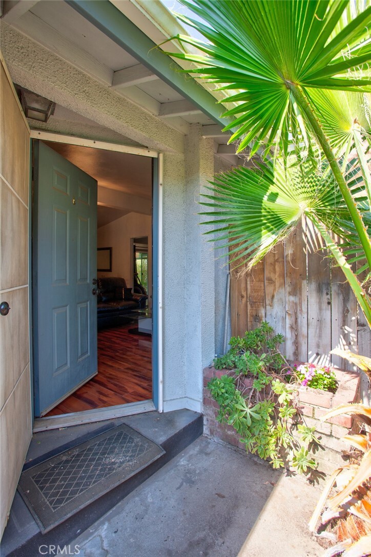 Property Photo: 32018 Quartz Lane CA 91384