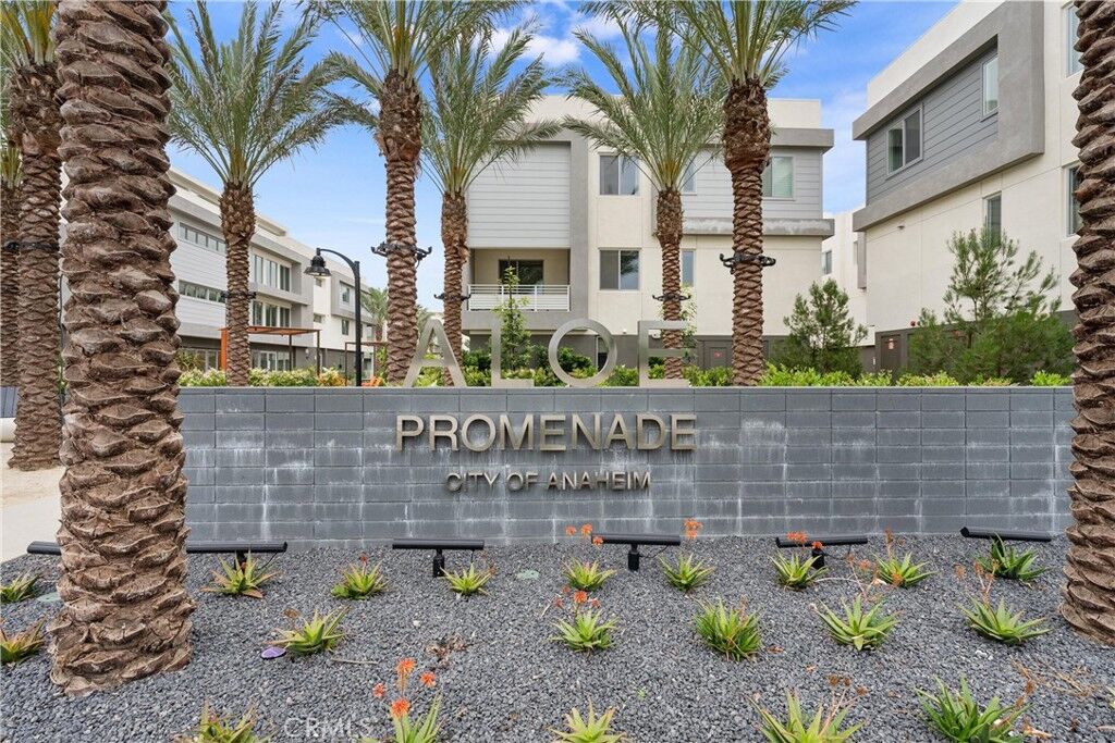 Property Photo:  1867 Union Street 65  CA 92805 
