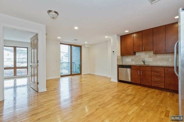 Property Photo:  17 Meadow Road 104  NJ 07070 