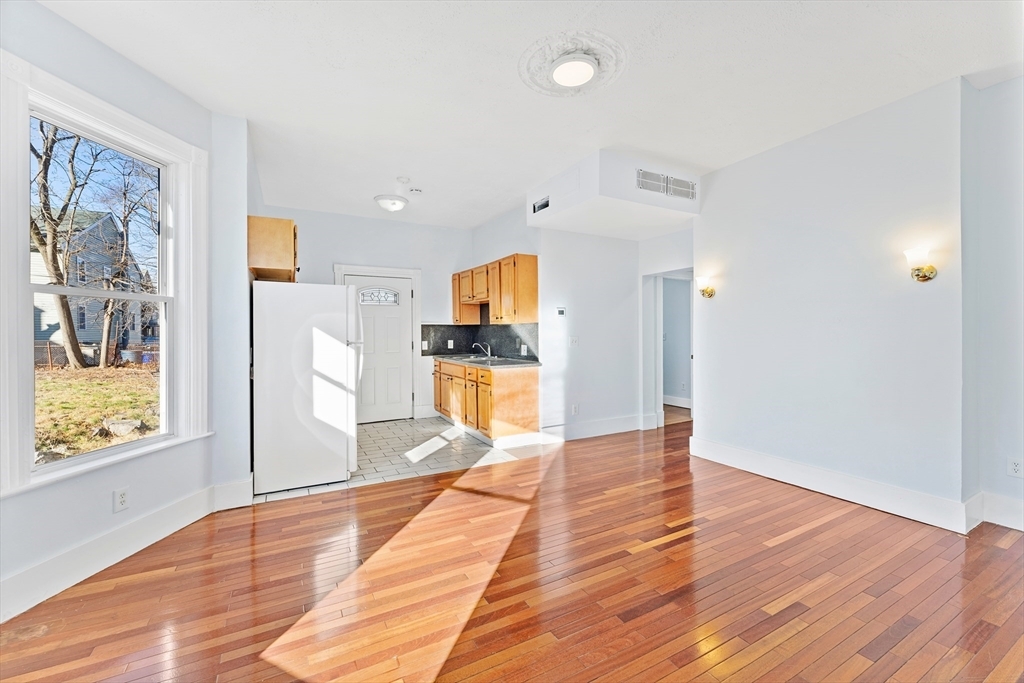 Property Photo:  515 Norfolk St 1R  MA 02126 