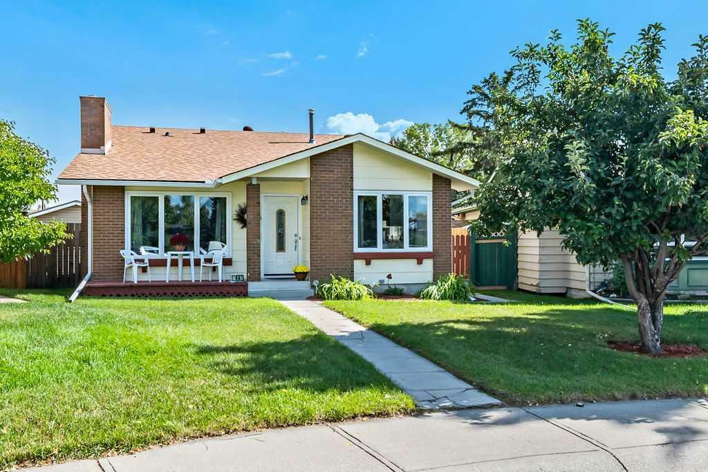 44 Sunhurst Place SE  Calgary AB T2X 1W6 photo