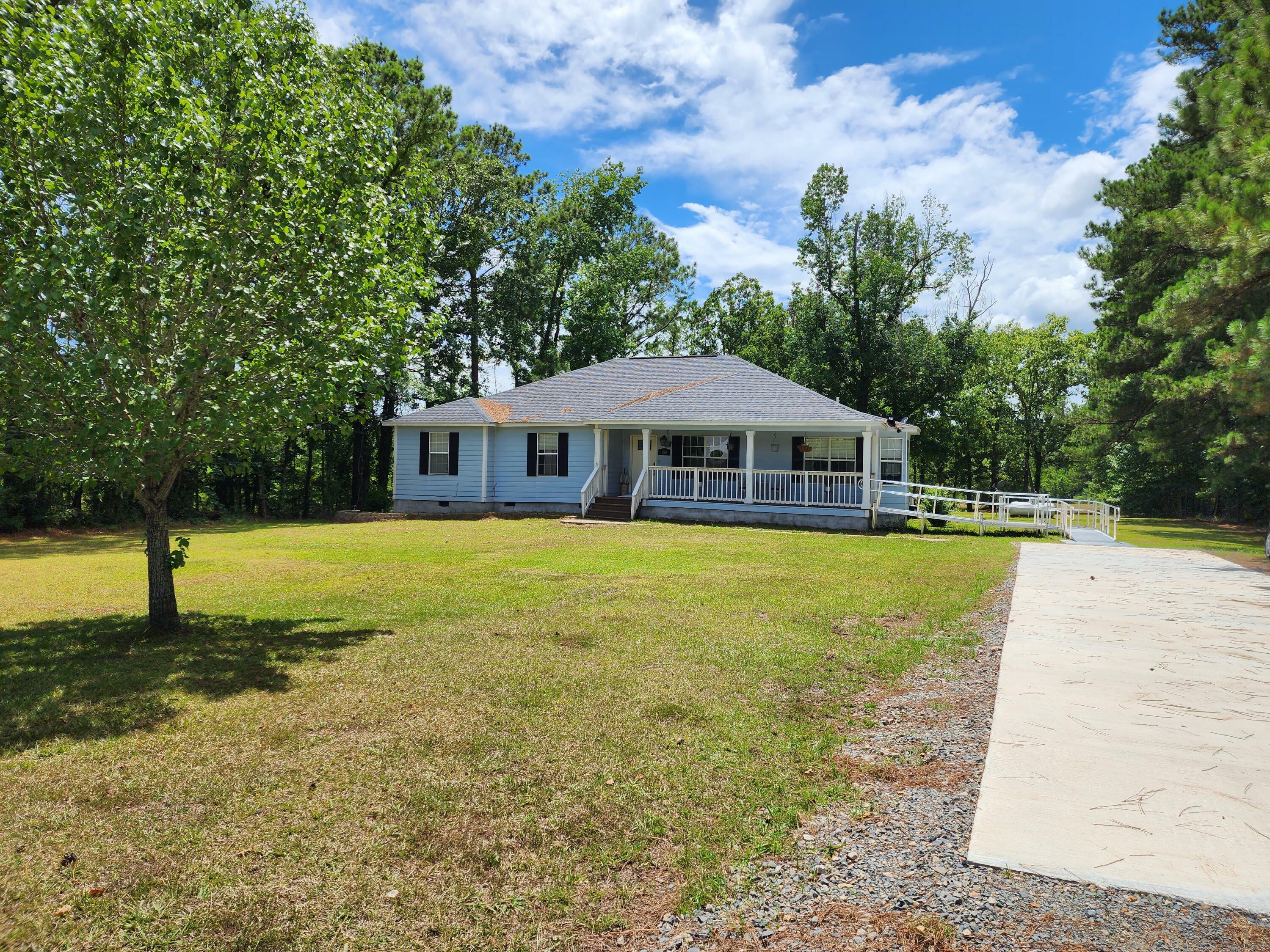 Property Photo:  580 North Fort Rd.  LA 71446 