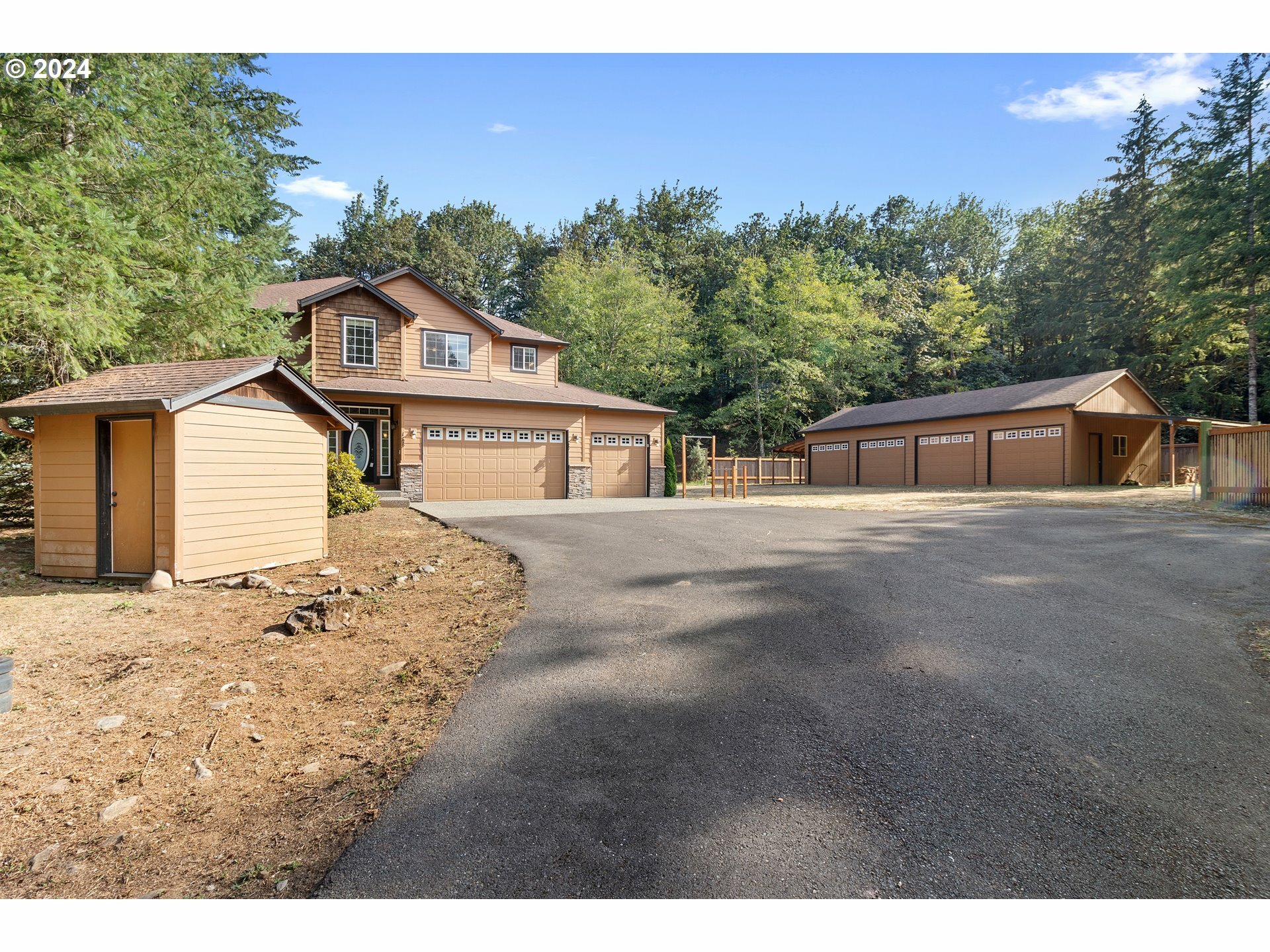 Property Photo: 111 Sportsman Rd WA 98671
